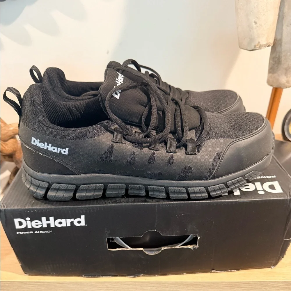DieHard Men’s Composite Toe Work Shoes • Black Size 11 • Slip-Resistant • NWT